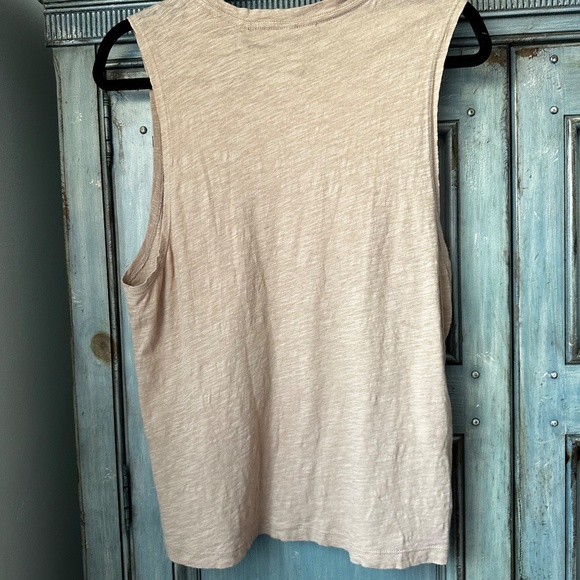 Vuori Sunset Tank Top in Burnt Clay Size Mhttps://www.google.com/url?sa=i&url=ht - Picture 8 of 9